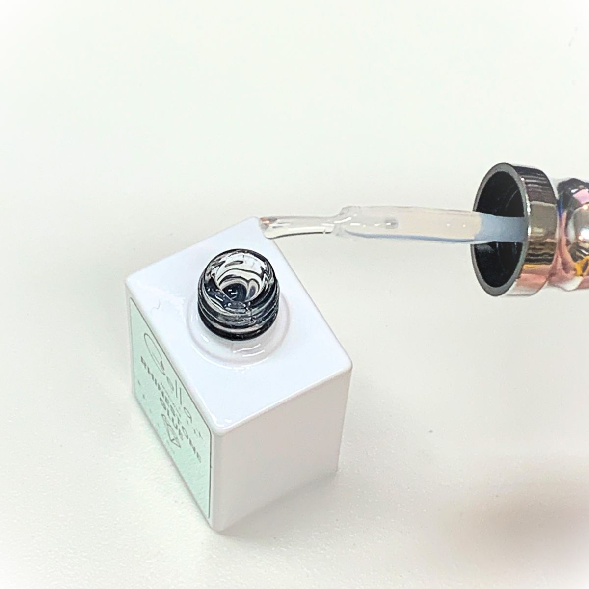 Rhinestone Glue 15ml (Silver Pointed Lid)
